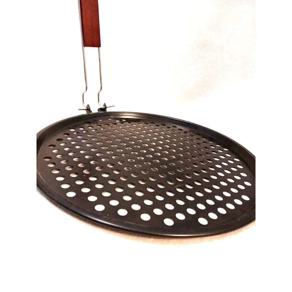 Unbranded pizza oven